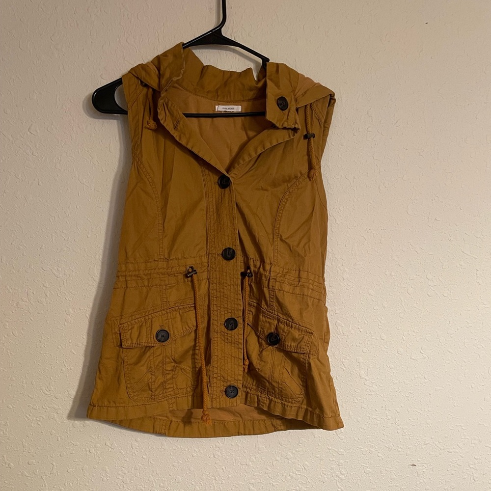 Maurice’s Mustard Yellow Vest